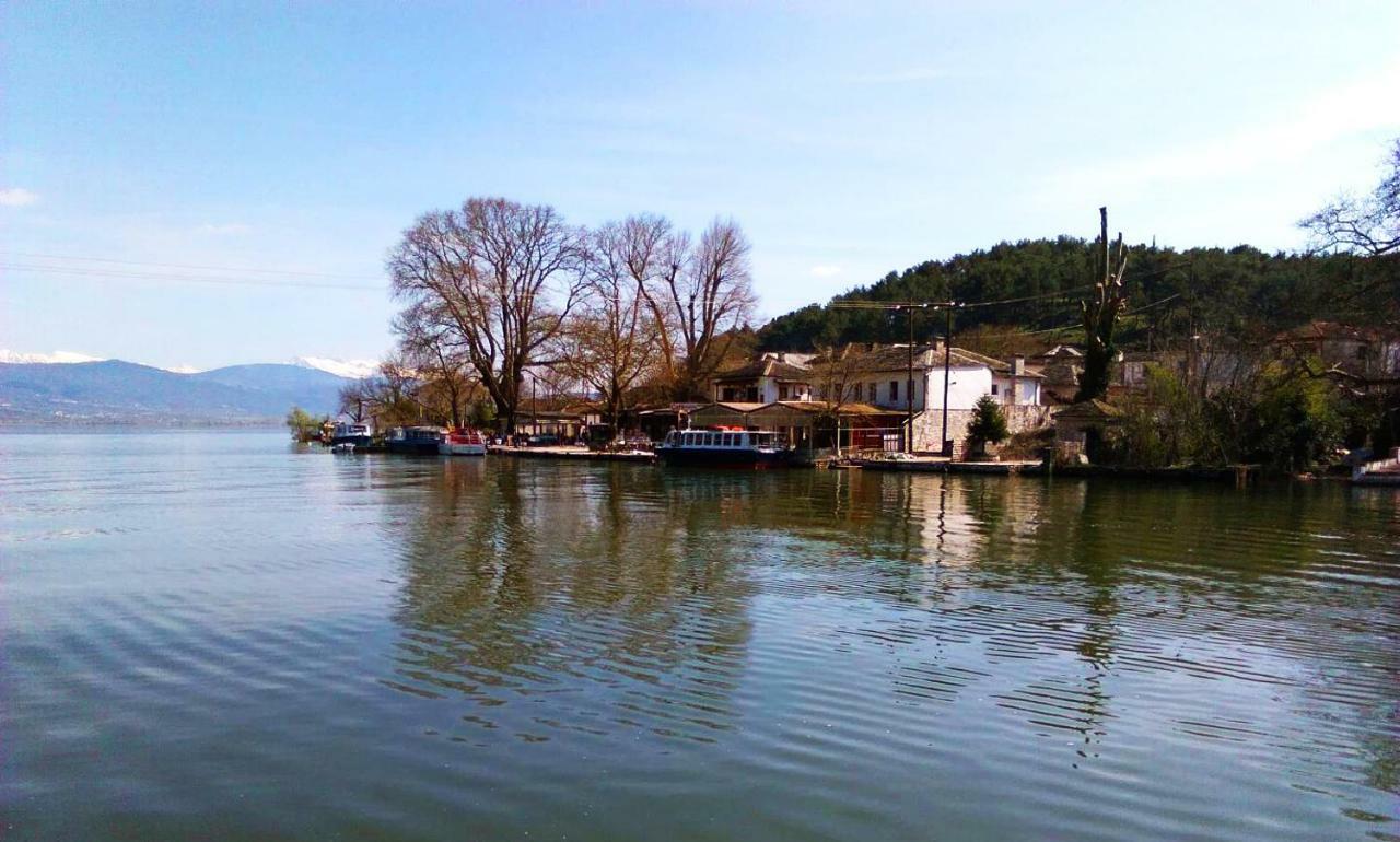 Little Island Resort Nisos Ioanninon Exterior photo